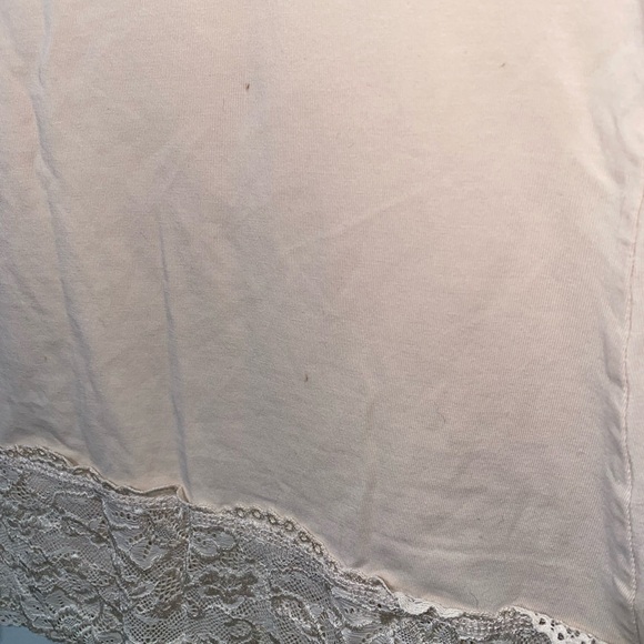 Beautiful Soft Vintage Coquette Downtown Girl Peachy Pink Lace Trim Cami Top - Picture 9 of 9